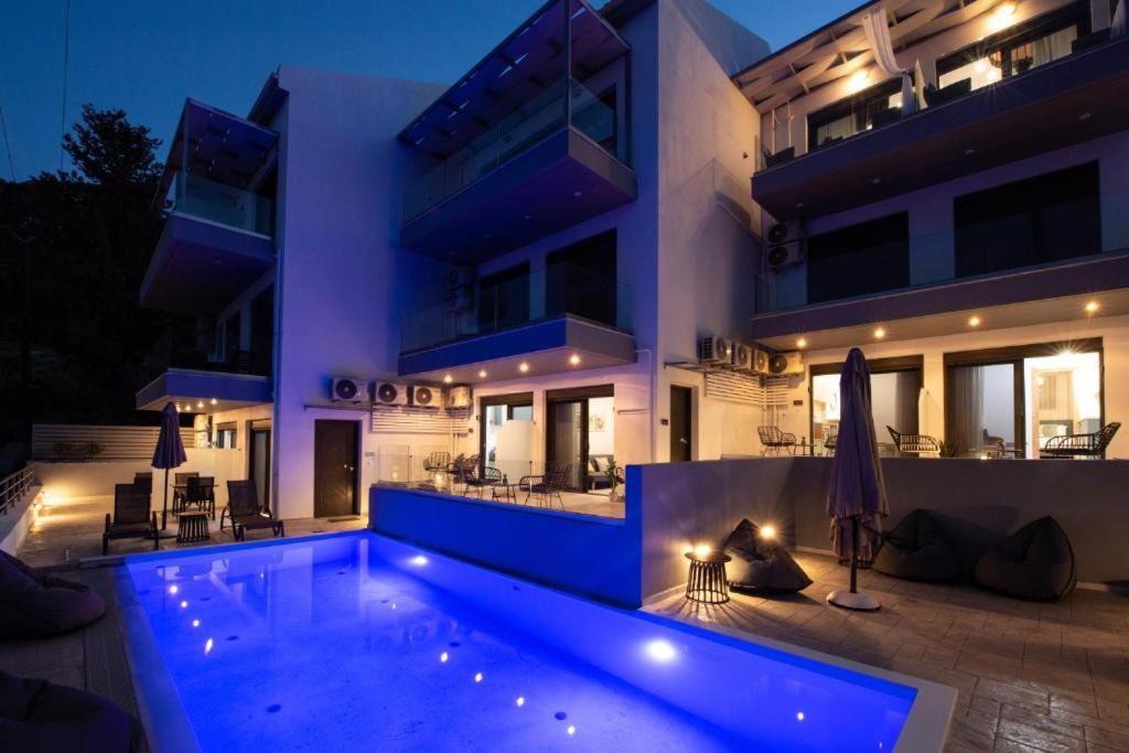 Above Blue Maisonettes Grey Diamond Nikiana Exterior photo